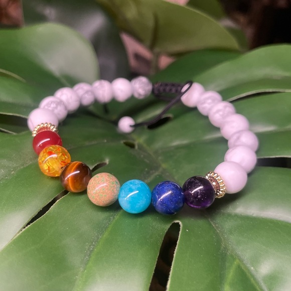 HIGH QUALITY - White Turquoise Chakra Bead Bracelets - Picture 3 of 5